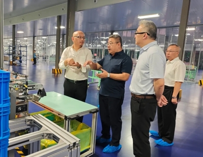 應(yīng)炯在我市調(diào)研工業(yè)經(jīng)濟(jì)運(yùn)行 新材料技術(shù)研發(fā)引領(lǐng)產(chǎn)業(yè)升級